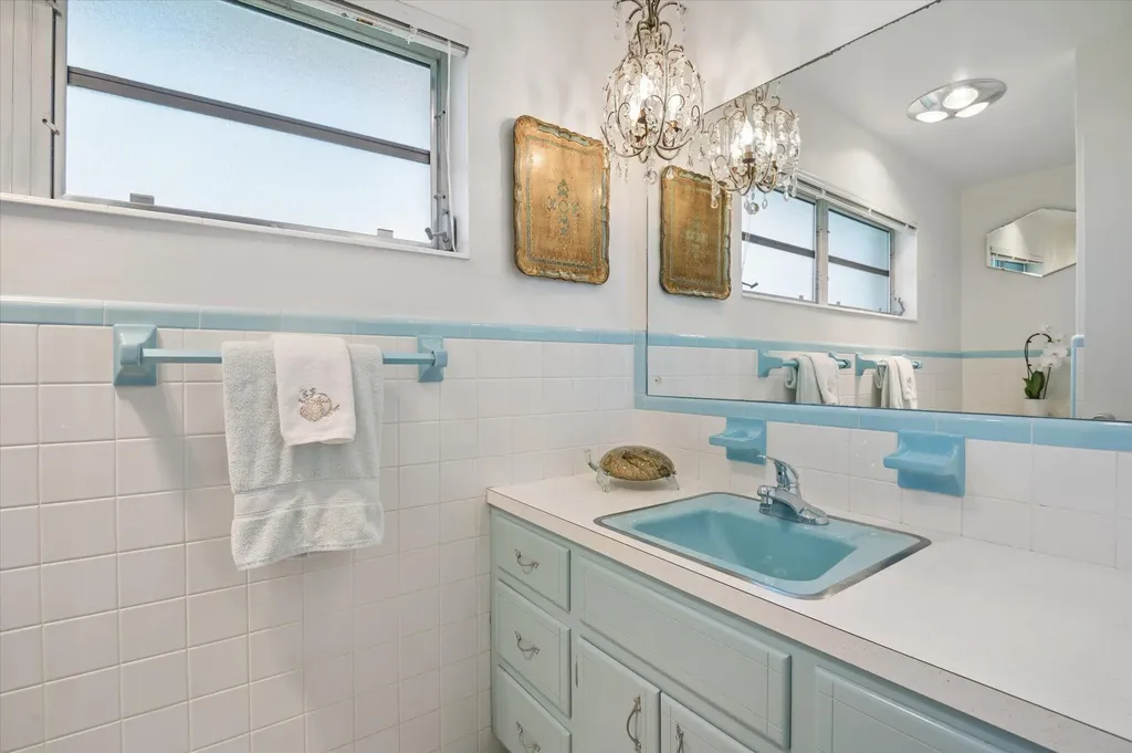 611 SE 11th Street Pompano Beach FL 33060