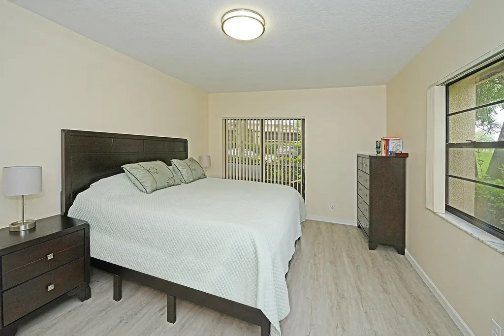 297 Deer Creek Boulevard Deerfield Beach FL 33442