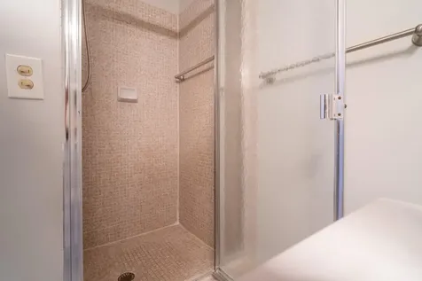 313 Burgundy G Delray Beach FL 33484