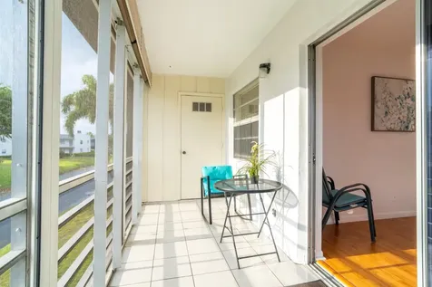 313 Burgundy G Delray Beach FL 33484