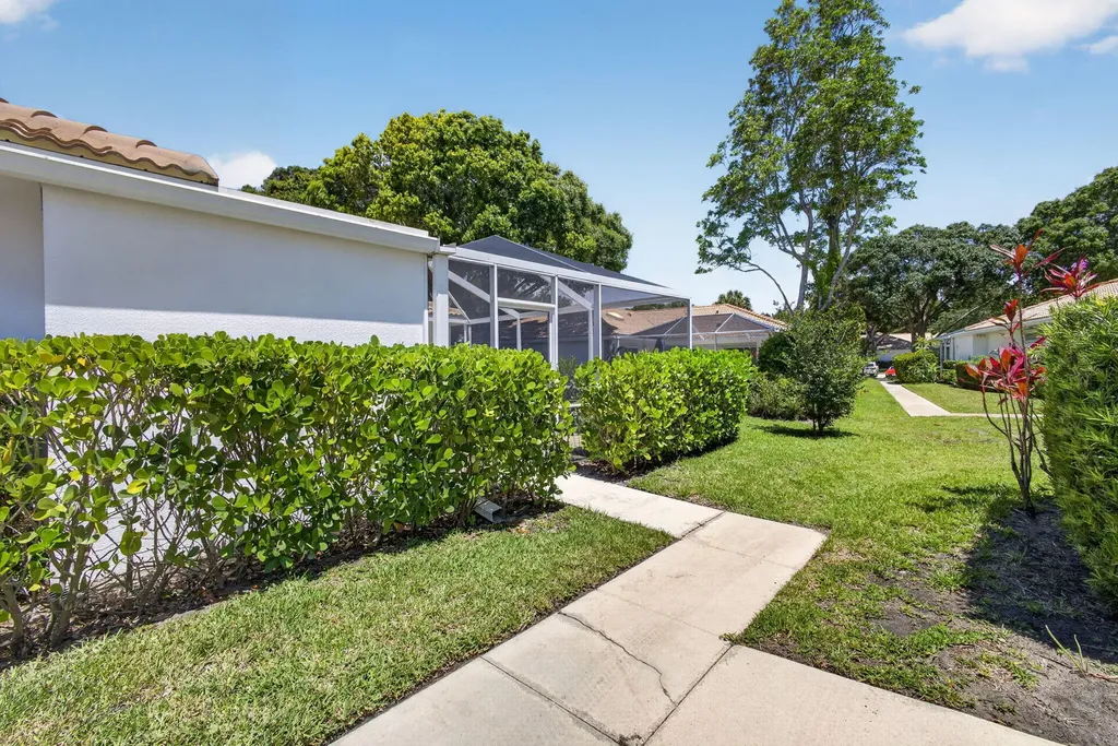 1702 Silverleaf Oak Court Palm Beach Gardens FL 33410