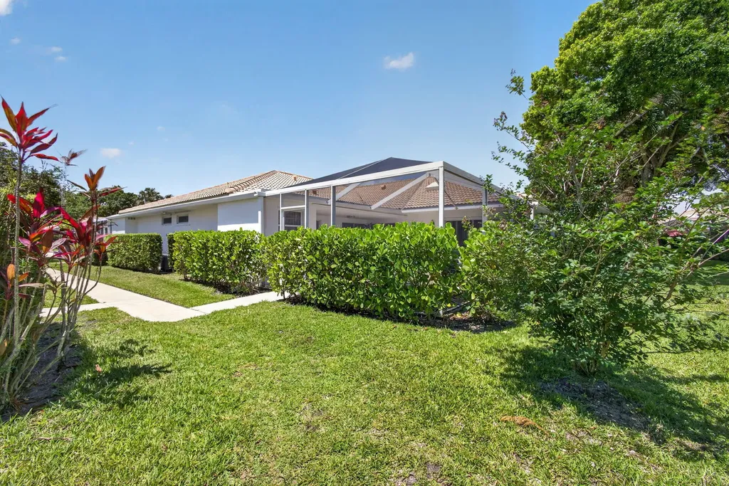 1702 Silverleaf Oak Court Palm Beach Gardens FL 33410