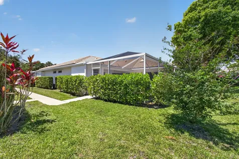 1702 Silverleaf Oak Court Palm Beach Gardens FL 33410