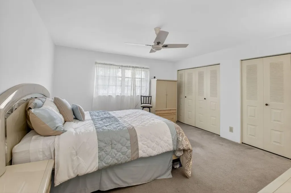 6068 Vía Diana Delray Beach FL 33484