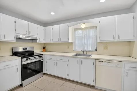 6068 Vía Diana Delray Beach FL 33484
