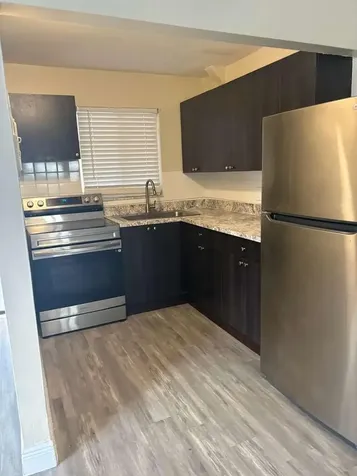 5811 NW 17th Place Sunrise FL 33313