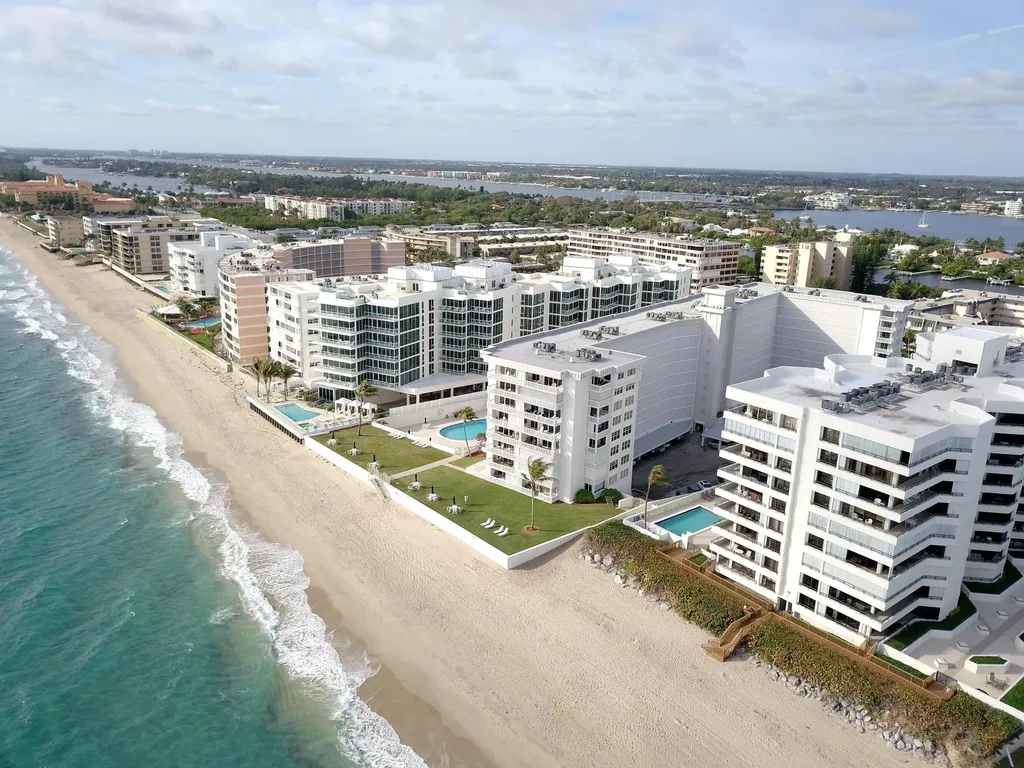 3570 S Ocean Boulevard South Palm Beach FL 33480