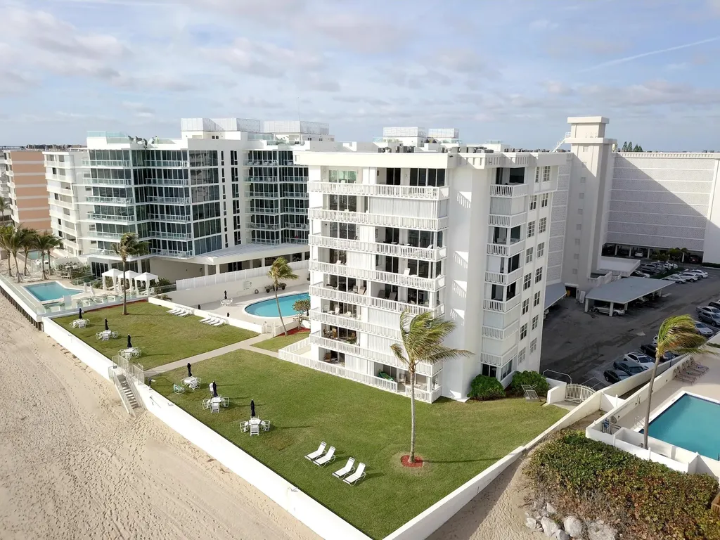3570 S Ocean Boulevard South Palm Beach FL 33480