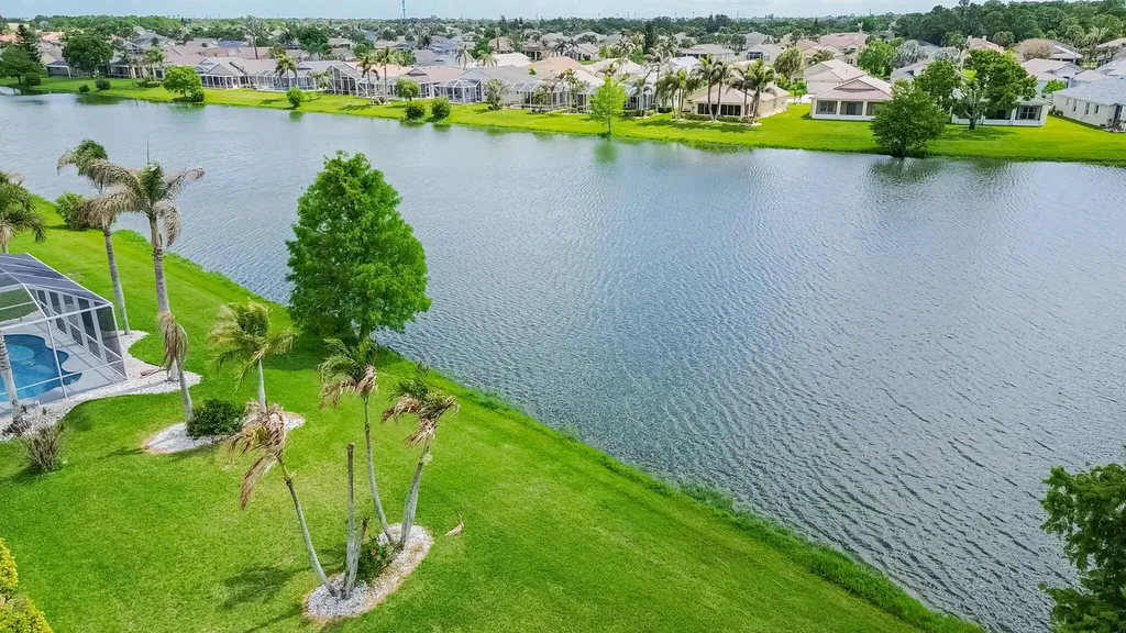472 SW Talquin Lane Port St Lucie FL 34986