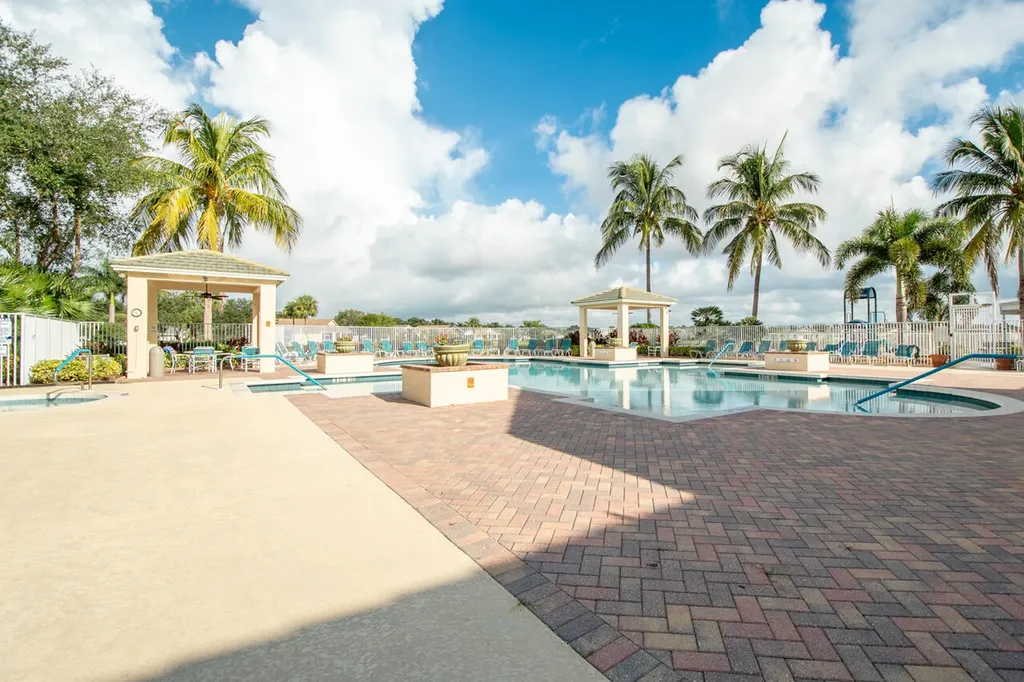472 SW Talquin Lane Port St Lucie FL 34986