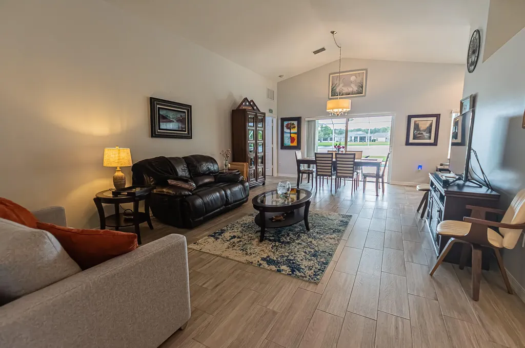 472 SW Talquin Lane Port St Lucie FL 34986