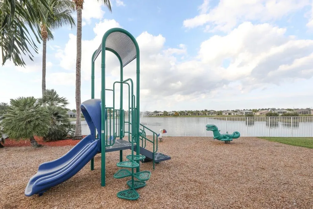 472 SW Talquin Lane Port St Lucie FL 34986
