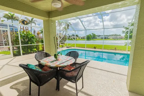 472 SW Talquin Lane Port St Lucie FL 34986