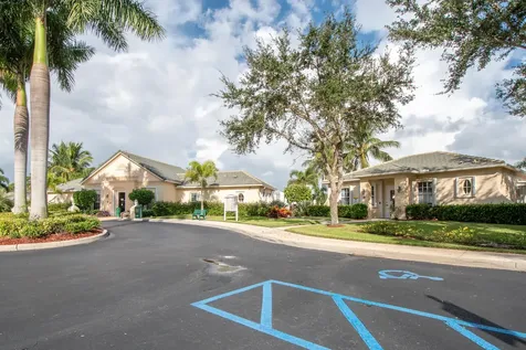472 SW Talquin Lane Port St Lucie FL 34986
