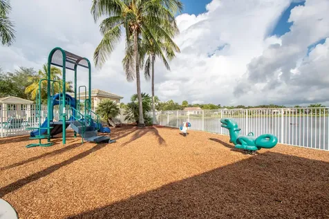 472 SW Talquin Lane Port St Lucie FL 34986