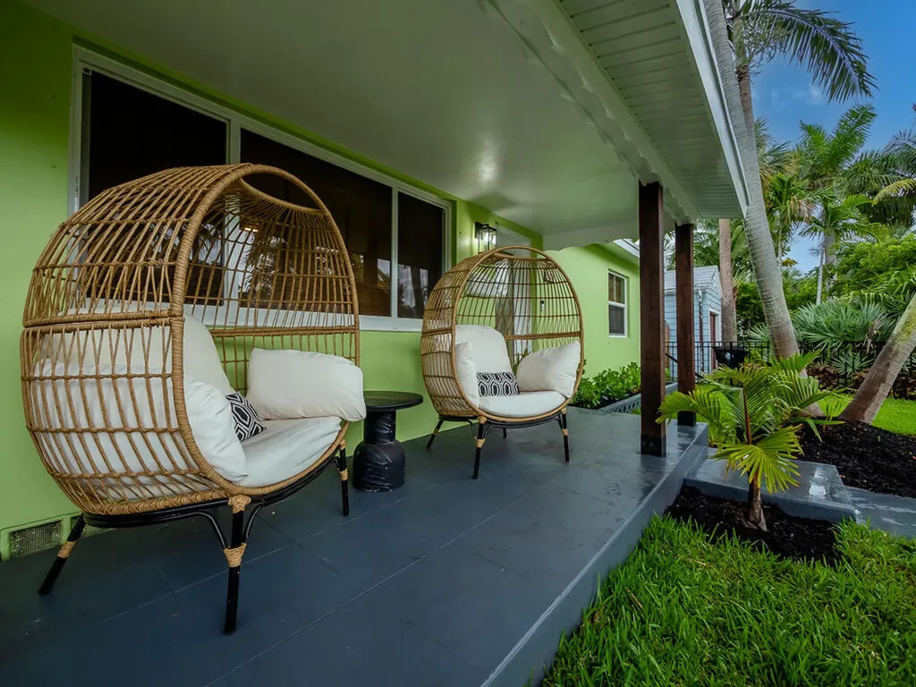 418 N Palmway Lake Worth Beach FL 33460