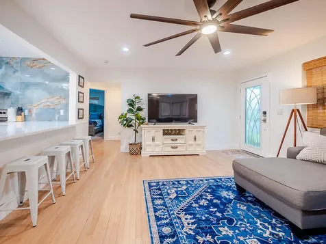 418 N Palmway Lake Worth Beach FL 33460