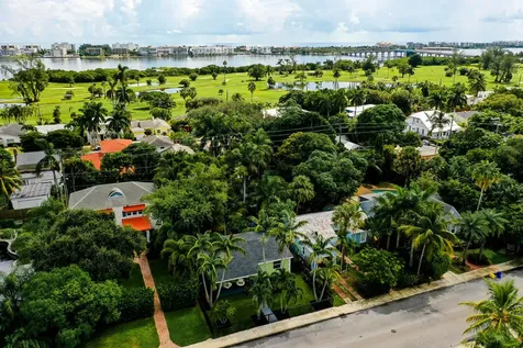 418 N Palmway Lake Worth Beach FL 33460
