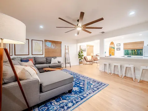 418 N Palmway Lake Worth Beach FL 33460