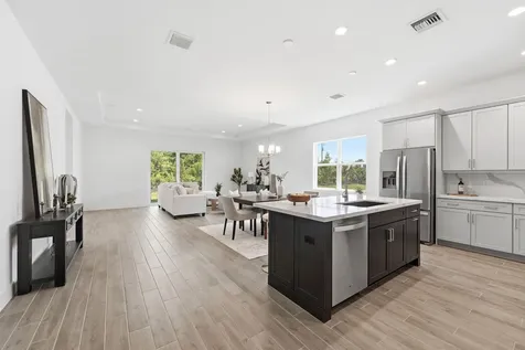 6883 68th Square Vero Beach FL 32967