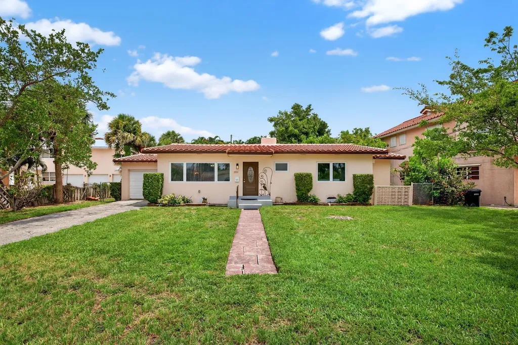 283 Imperial Lane Lauderdale By The Sea FL 33308
