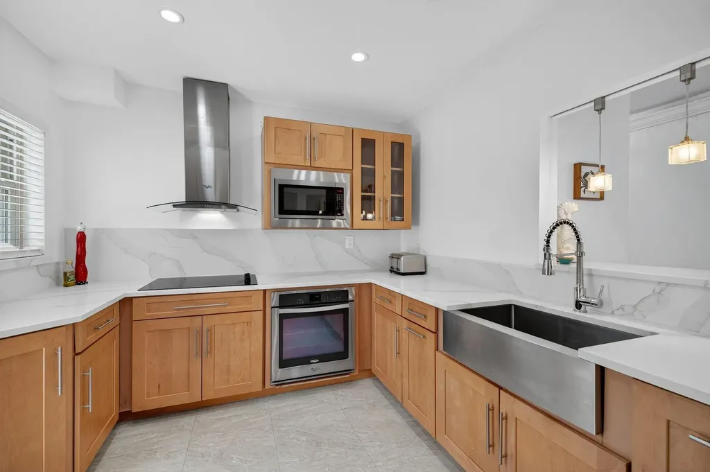 283 Imperial Lane Lauderdale By The Sea FL 33308