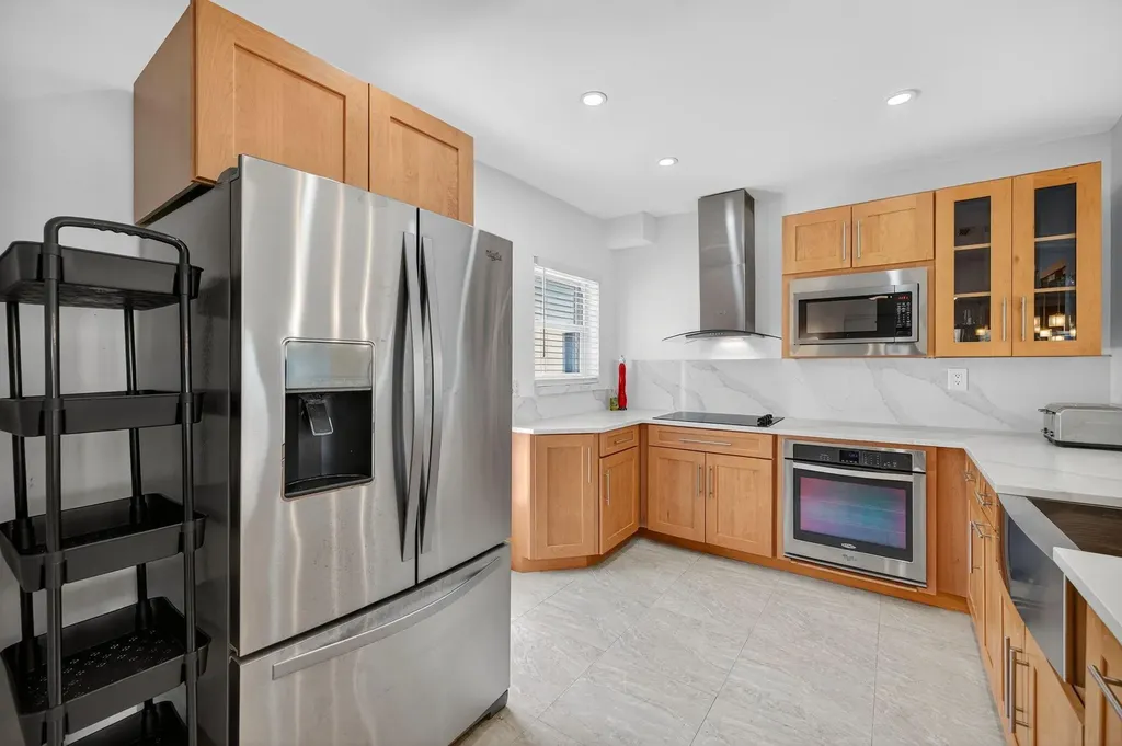 283 Imperial Lane Lauderdale By The Sea FL 33308