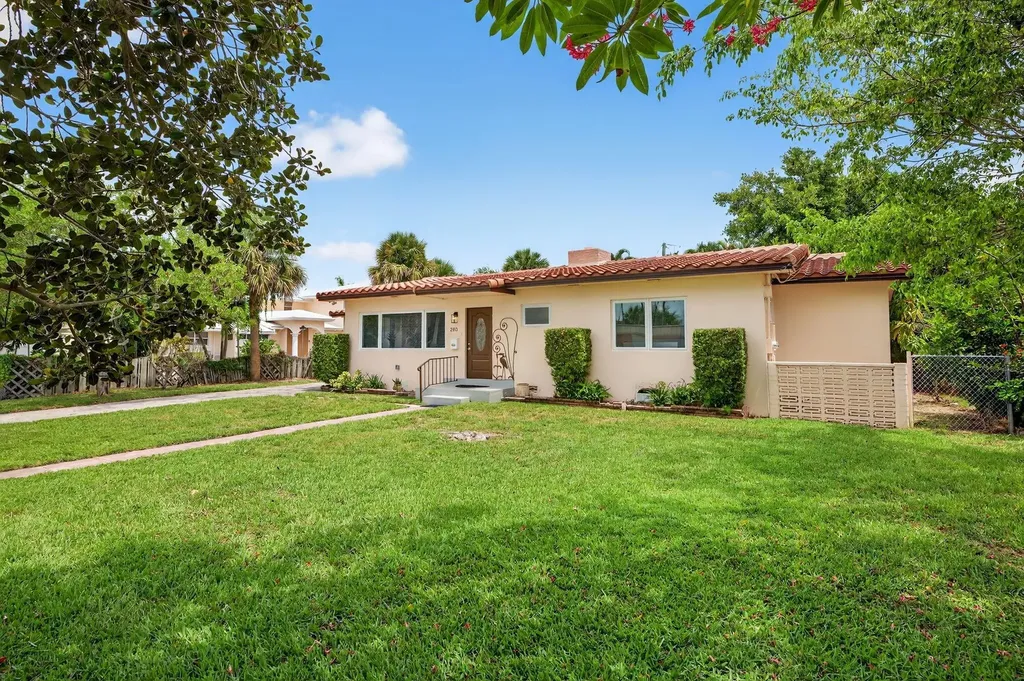 283 Imperial Lane Lauderdale By The Sea FL 33308