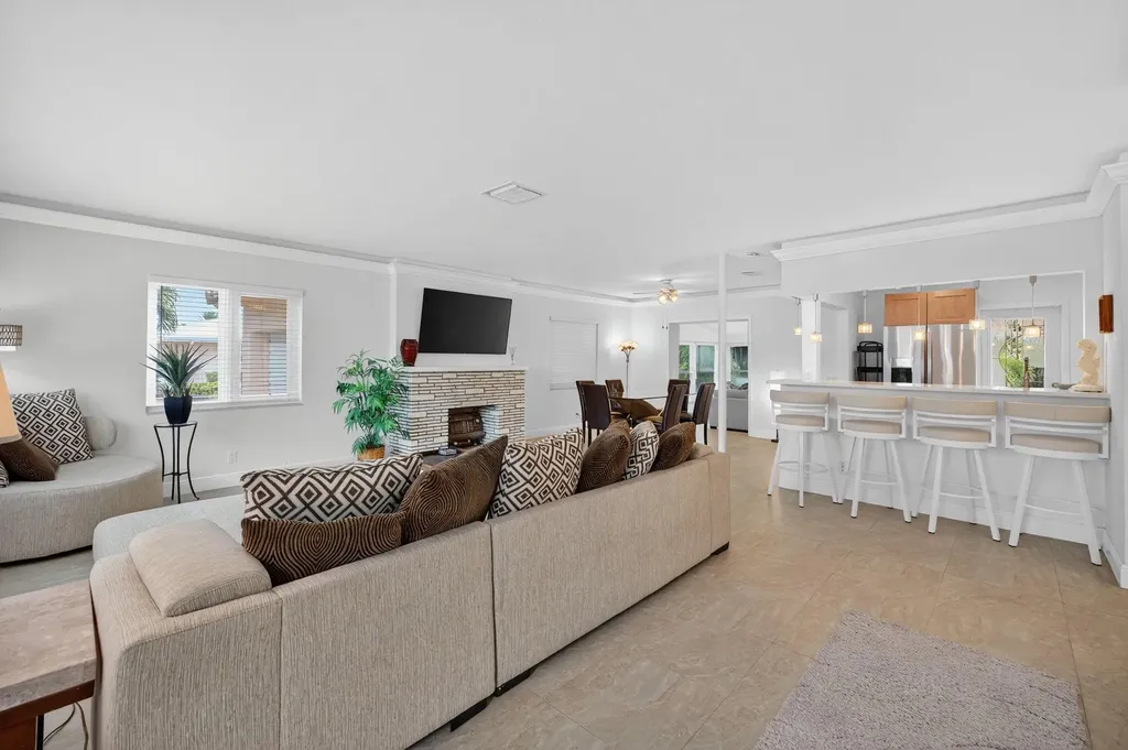 283 Imperial Lane Lauderdale By The Sea FL 33308