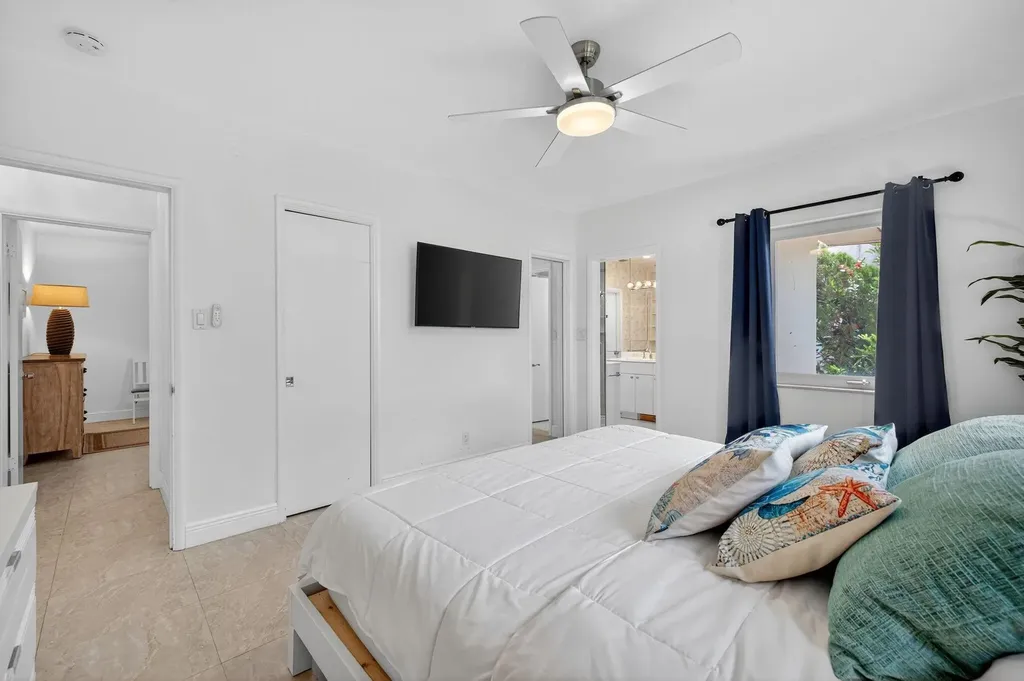 283 Imperial Lane Lauderdale By The Sea FL 33308