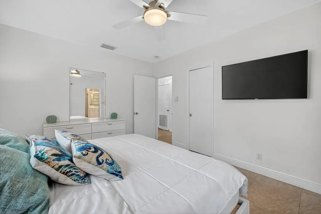 283 Imperial Lane Lauderdale By The Sea FL 33308