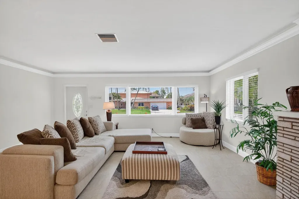 283 Imperial Lane Lauderdale By The Sea FL 33308
