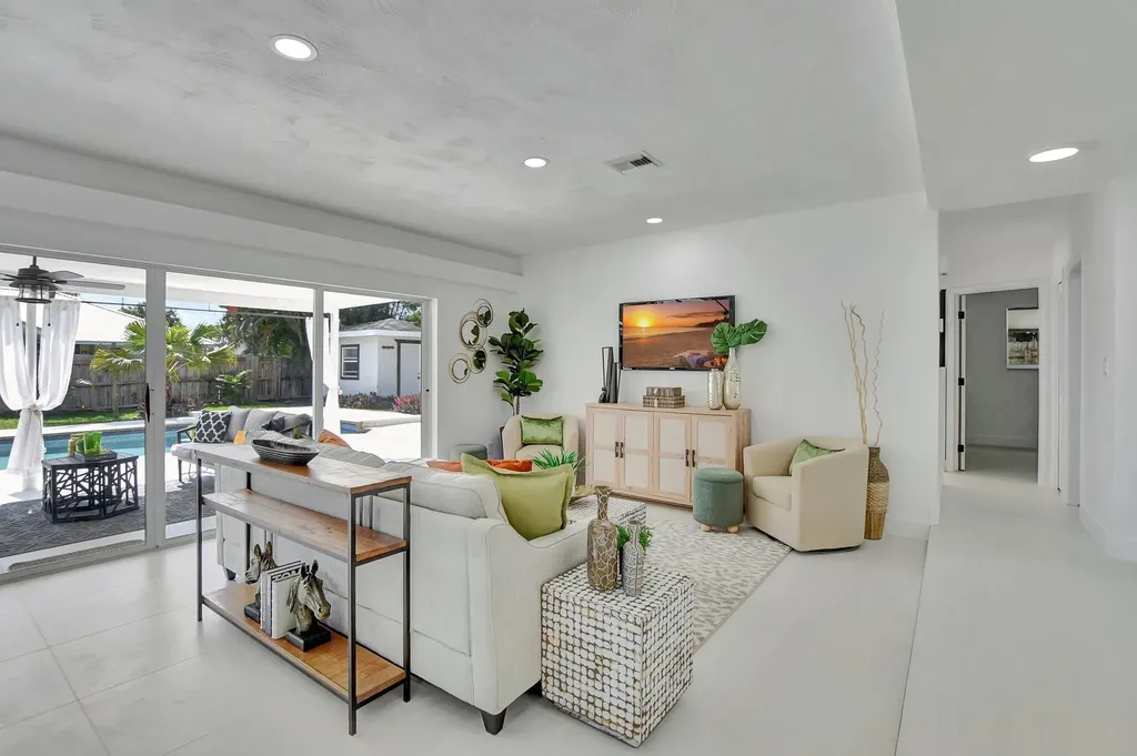 832 SW 10th Avenue Boca Raton FL 33486