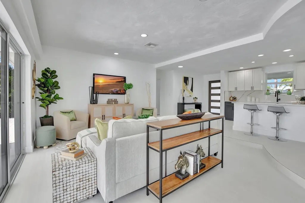 832 SW 10th Avenue Boca Raton FL 33486