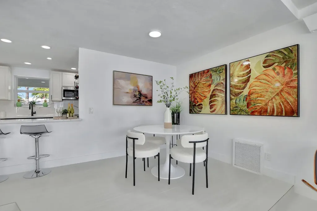832 SW 10th Avenue Boca Raton FL 33486