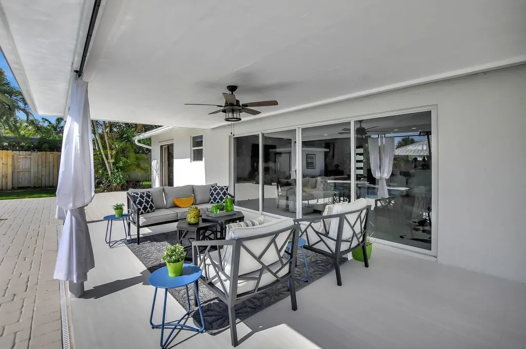 832 SW 10th Avenue Boca Raton FL 33486