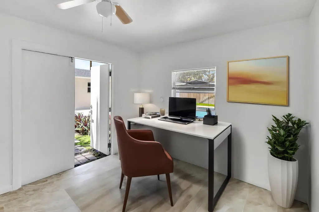 832 SW 10th Avenue Boca Raton FL 33486