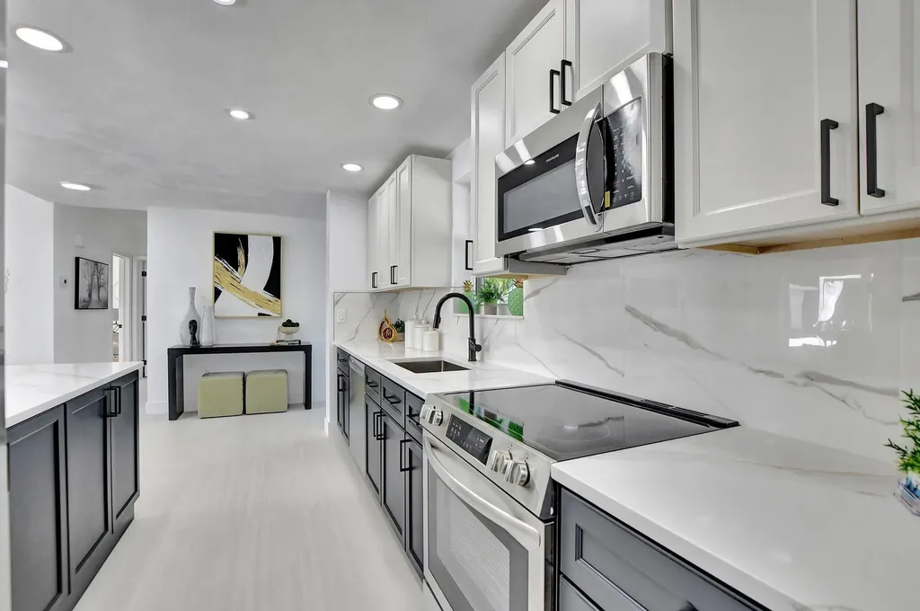 832 SW 10th Avenue Boca Raton FL 33486