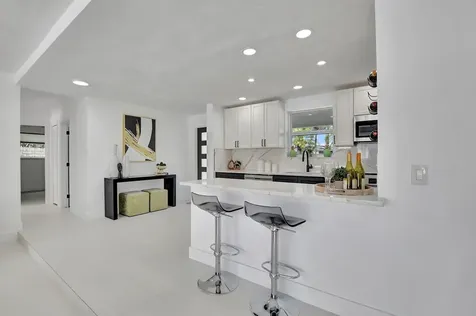 832 SW 10th Avenue Boca Raton FL 33486