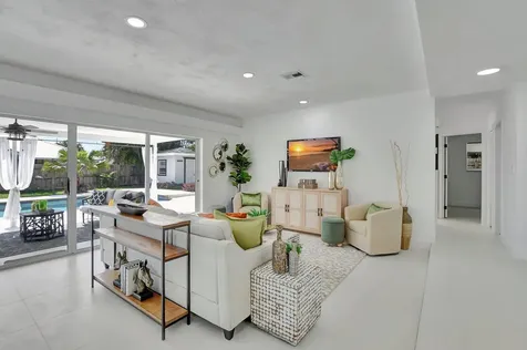 832 SW 10th Avenue Boca Raton FL 33486