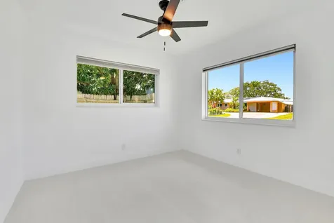 832 SW 10th Avenue Boca Raton FL 33486