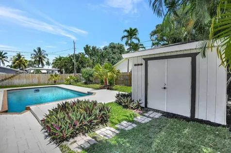 832 SW 10th Avenue Boca Raton FL 33486