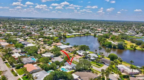832 SW 10th Avenue Boca Raton FL 33486