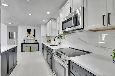 832 SW 10th Avenue Boca Raton FL 33486