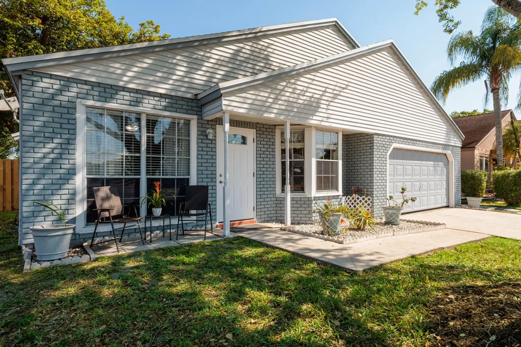 13401 SW 9th Place Davie FL 33325