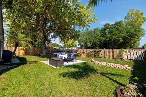 13401 SW 9th Place Davie FL 33325