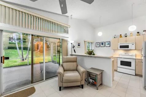 4927 NW 55th Boulevard Coconut Creek FL 33073