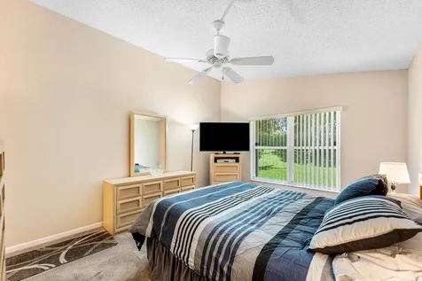 4927 NW 55th Boulevard Coconut Creek FL 33073