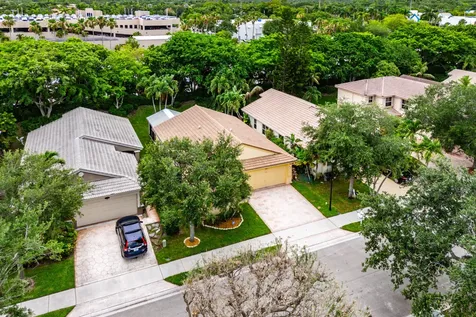 4927 NW 55th Boulevard Coconut Creek FL 33073