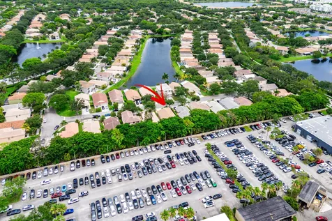 4927 NW 55th Boulevard Coconut Creek FL 33073